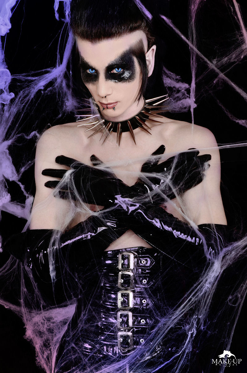 GOTHIC - MAKE-UPNATURAL