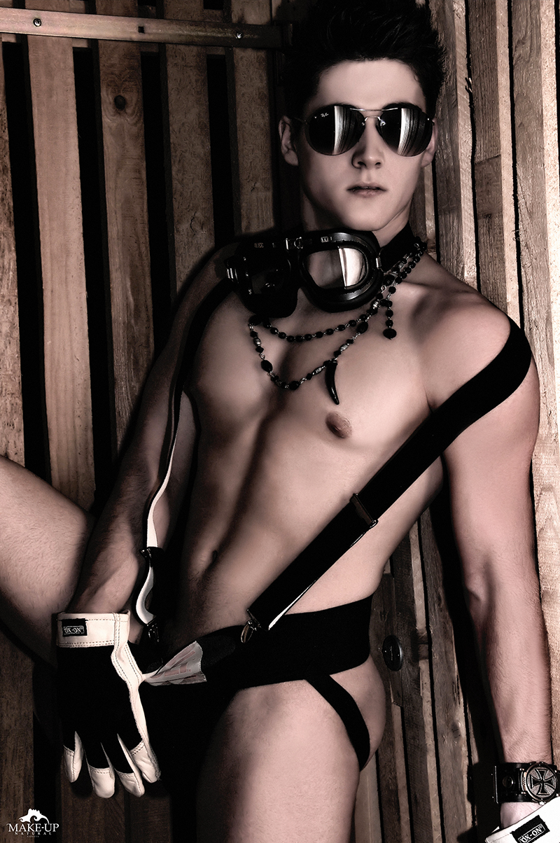 SEXY BOY - MAKE-UPNATURAL